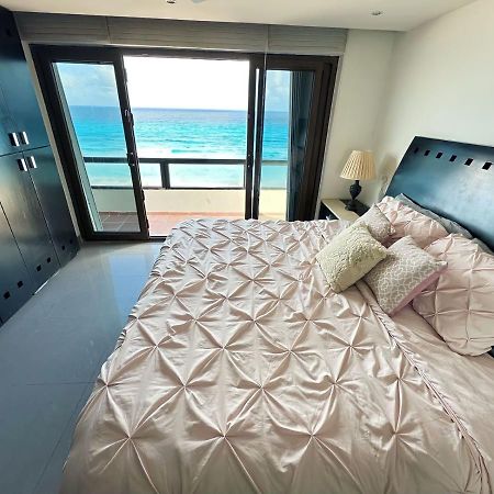 Amazing Beachfront Apartment Cancun Bagian luar foto