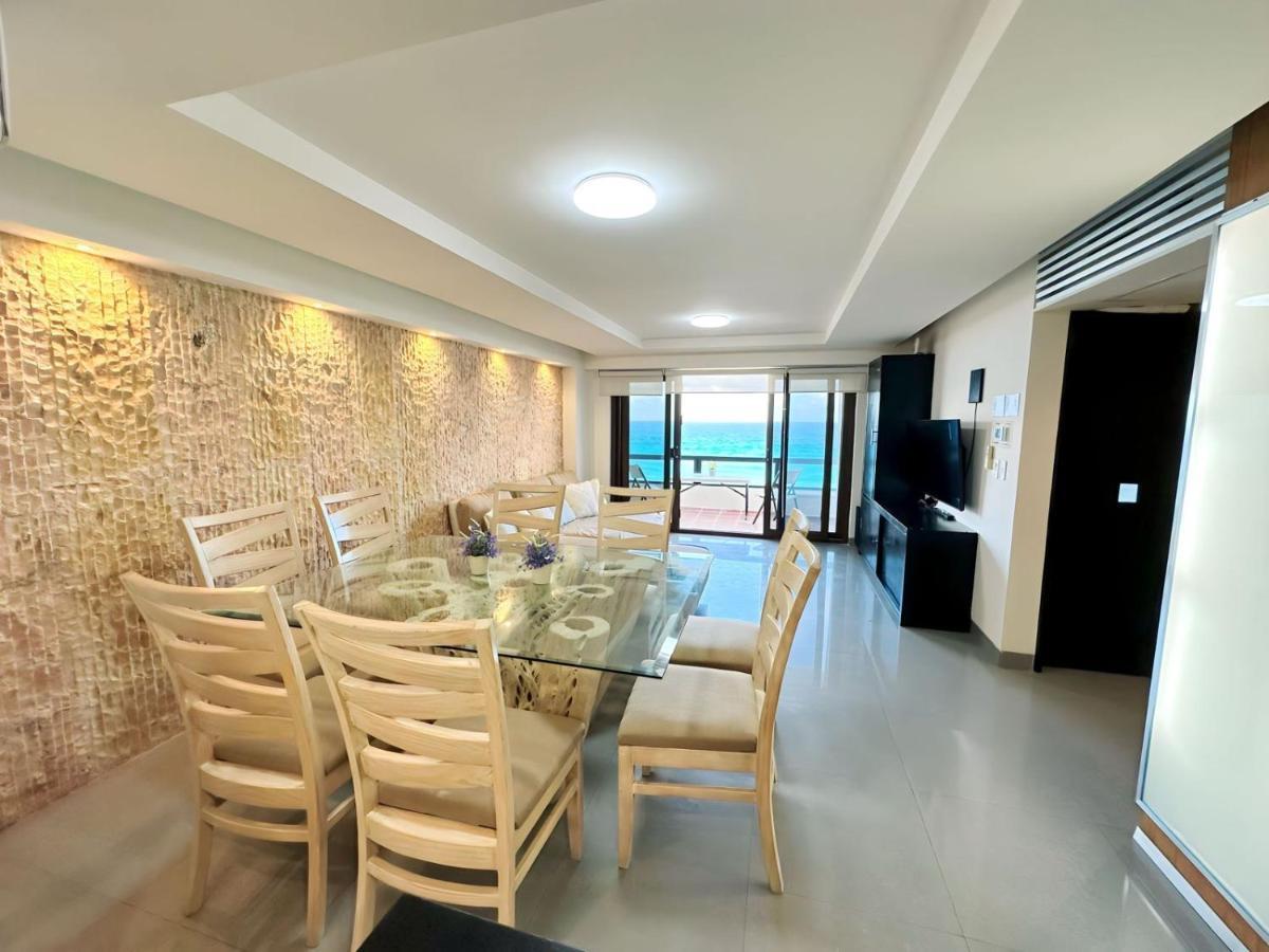 Amazing Beachfront Apartment Cancun Bagian luar foto